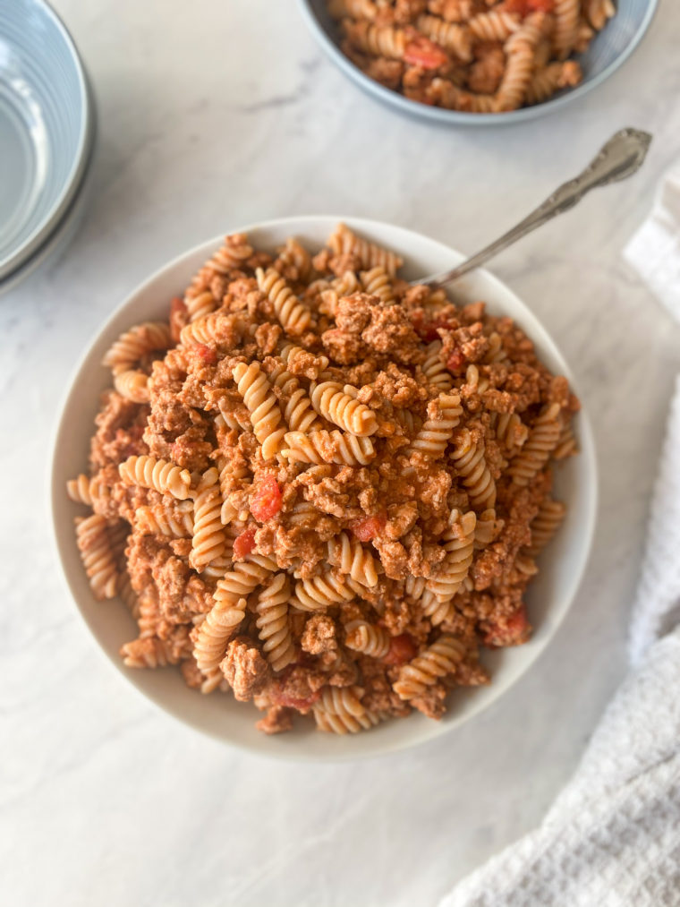 20 Minute Cheesy Beefaroni (Gluten Free & Dairy Free)