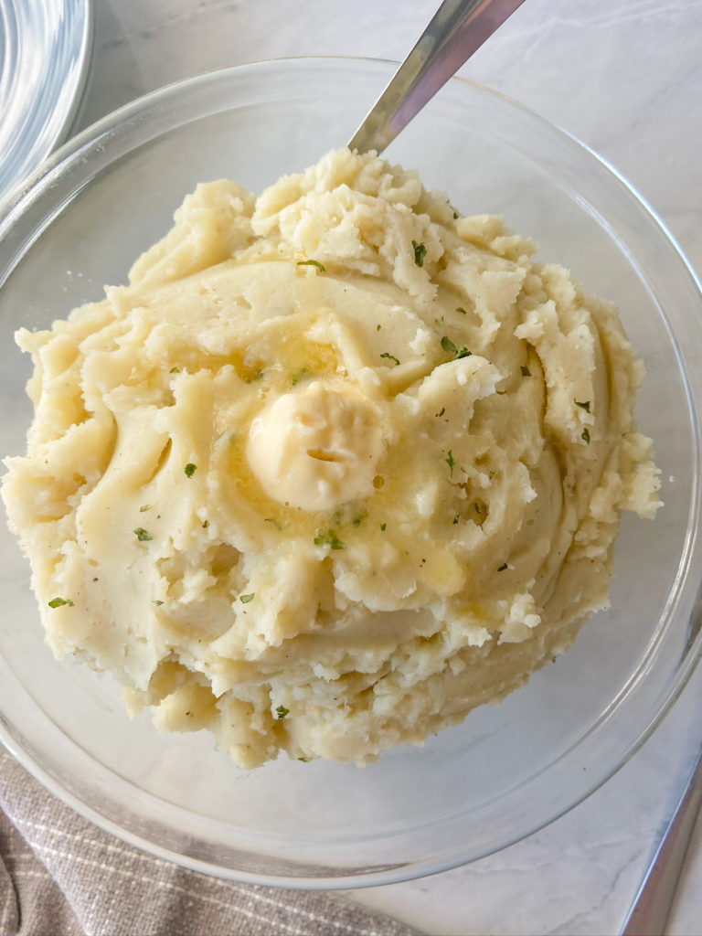 Easy Instant Pot Garlic Mashed Potatoes (Gluten Free)